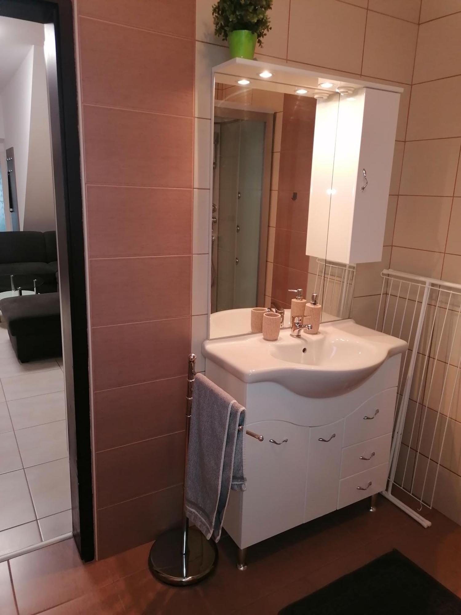 Kata vendégház Bük Camera foto